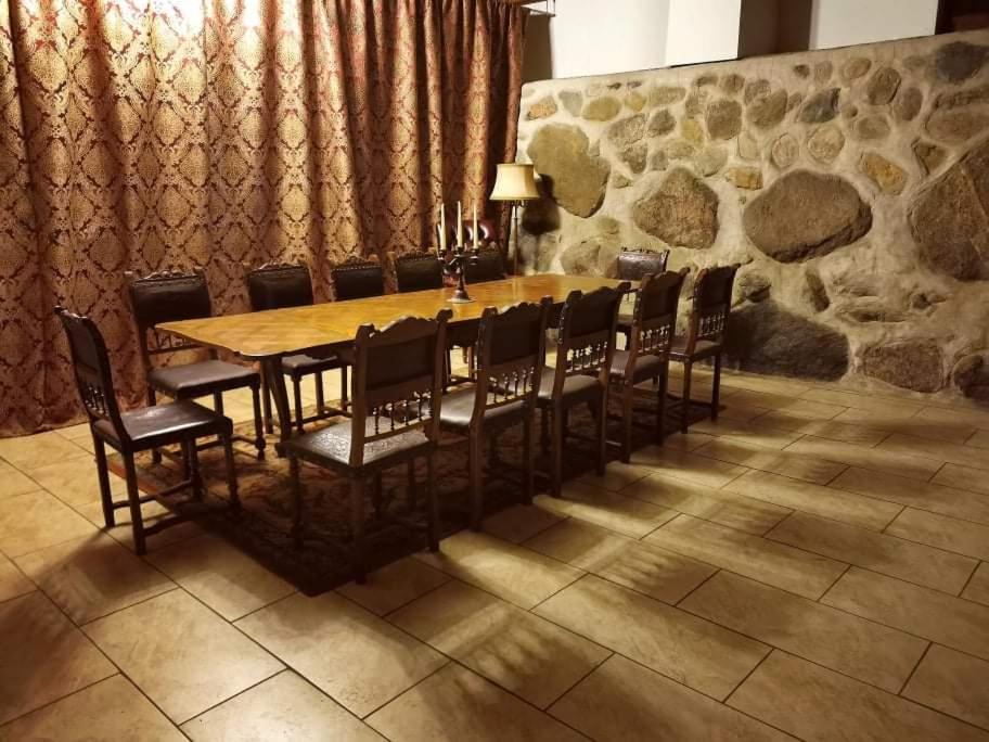 Taujenu Dvaro Sveciu Namai Towiany Екстериор снимка